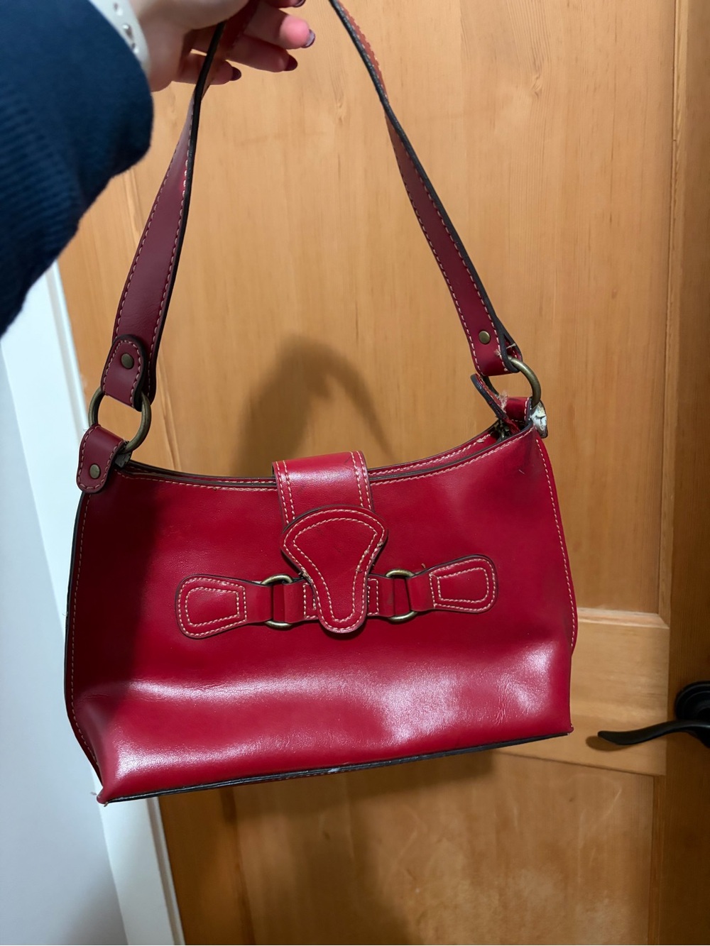 Women’s Red Leather Shoulder Bag